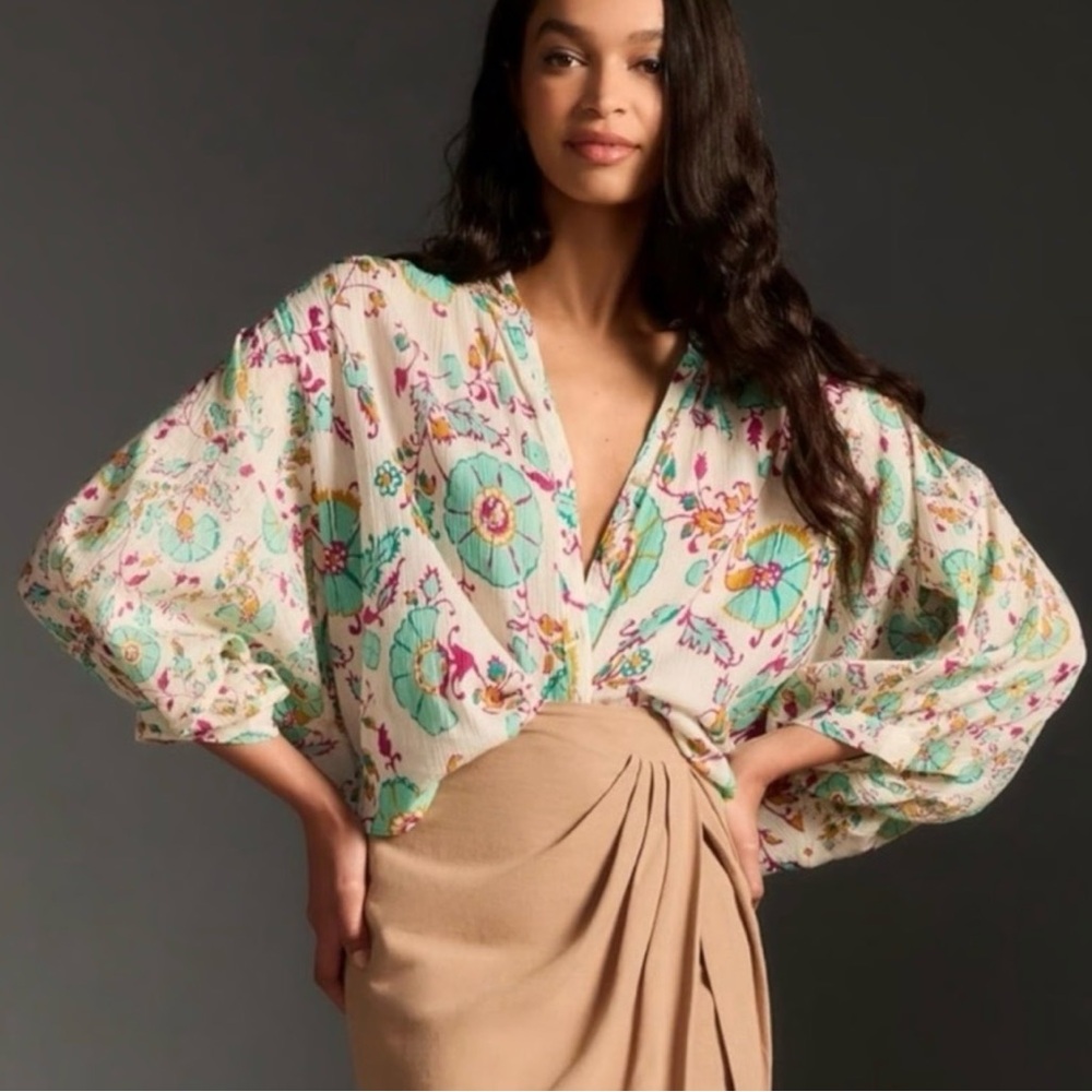 The Sydney Batwing Blouse by Pilcro Anthropologie, Medium - Picture 4 of 7